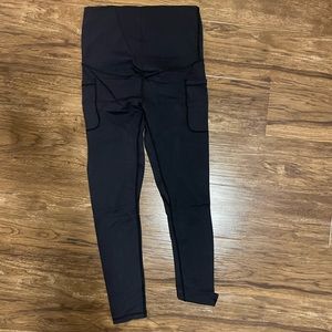 Born Primitive full panel maternity leggings w/ pockets